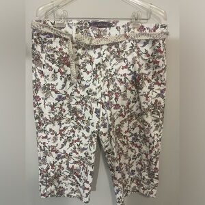 Gloria Vanderbilt Floral Women's Bermuda Shorts - White, Red, Purple